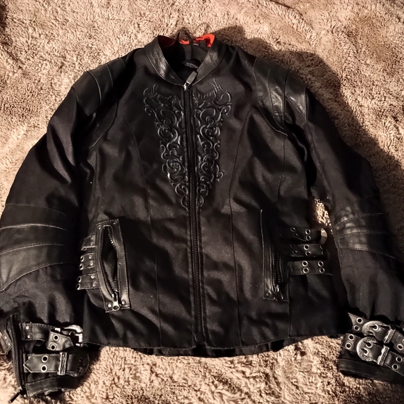 Black Motorcycle Leather Jacket - Picture 3 of 7